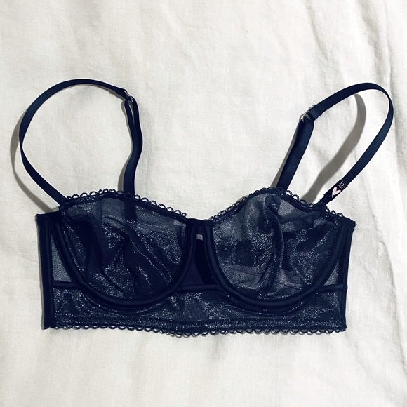 VS Dream Angels Unlined Balconet Bra & Panty Set - Picture 3 of 10